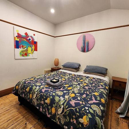 Hotel A Stone'S Throw From Town Main House à Dunedin Extérieur photo