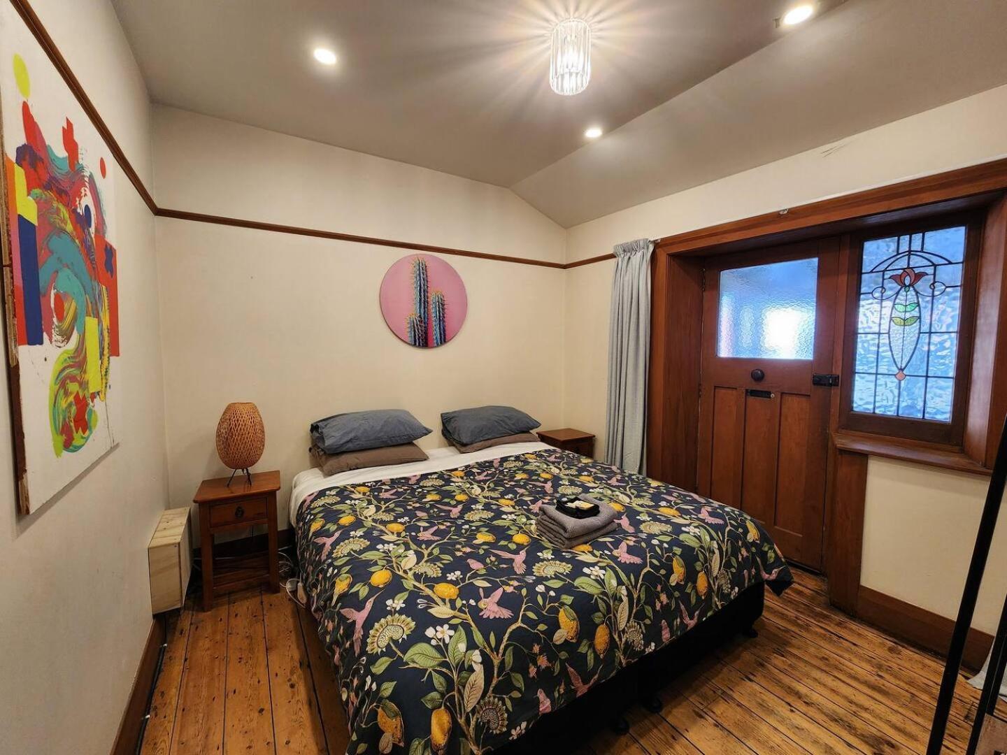 Hotel A Stone'S Throw From Town Main House à Dunedin Extérieur photo